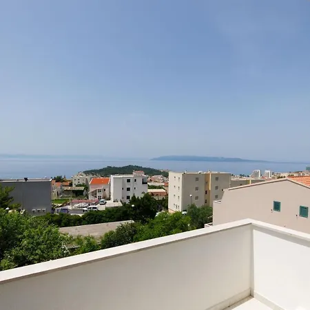 Apartment Apartman Maro Makarska