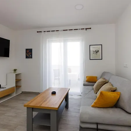 Apartman Maro * Makarska