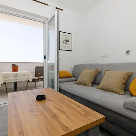 Apartman Maro Apartment *