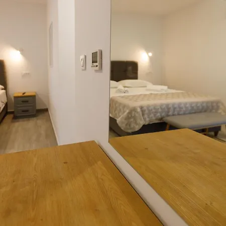 Apartman Maro Apartment *