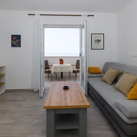 Apartment Apartman Maro *